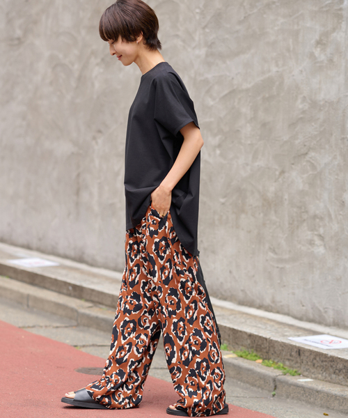 JOURNAL STANDARD relume（ジャーナルスタンダード　レリューム）の「レオパードプリントパンツ（その他パンツ・レディース・ブラウン/ボルドー・FREE）」の19枚目の写真