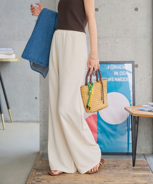 KOBE LETTUCE（コウベレタス）の「[ 選べる4サイズ ] 錯覚美脚ストレッチワイドパンツ（その他パンツ・レディース・アイボリー/ブラック/キャメル/チェリーレッド/チャコール/ブラウン/グレー・L/M/TM/PM/M-Short）」の18枚目の写真