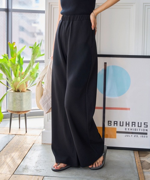 KOBE LETTUCE（コウベレタス）の「[ 選べる4サイズ ] 錯覚美脚ストレッチワイドパンツ（その他パンツ・レディース・アイボリー/ブラック/キャメル/チェリーレッド/チャコール/ブラウン/グレー・L/M/TM/PM/M-Short）」の19枚目の写真