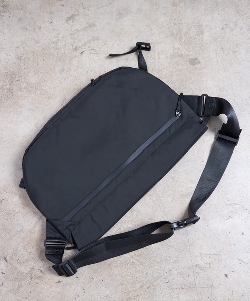 NoiR/ノアール(ノアール)の「NoiR ノアール Compass messenger/コンパスメッセンジャー バッグ(メッセンジャーバッグ・メンズ・ブラック系その他/ブラック・FREE)」の11枚目の写真