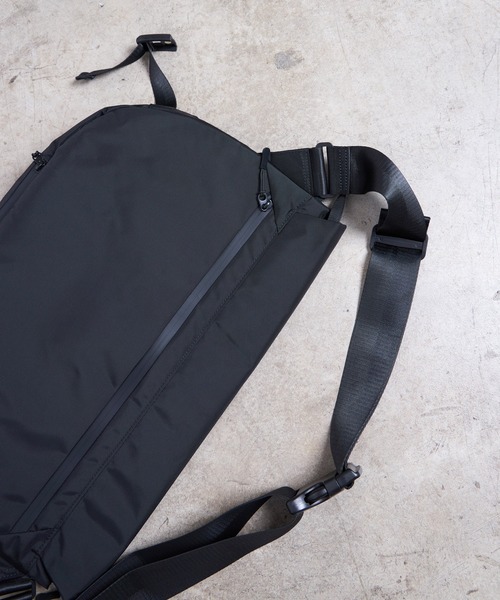 NoiR/ノアール(ノアール)の「NoiR ノアール Compass messenger/コンパスメッセンジャー バッグ(メッセンジャーバッグ・メンズ・ブラック系その他/ブラック・FREE)」の12枚目の写真