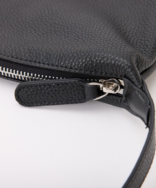 PAPILLONNER（パピヨネ）の「スリムレザーショルダーバッグ（ショルダーバッグ・レディース・ベージュ/ブラック・FREE）」の15枚目の写真