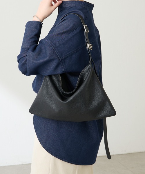 PAPILLONNER（パピヨネ）の「スリムレザーショルダーバッグ（ショルダーバッグ・レディース・ベージュ/ブラック・FREE）」の19枚目の写真