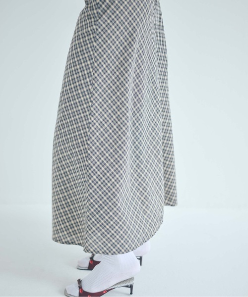 SEA（シー）の「クラシックチェック バイアス フレアマキシスカート（スカート・レディース・ベージュ・0/1）」の8枚目の写真