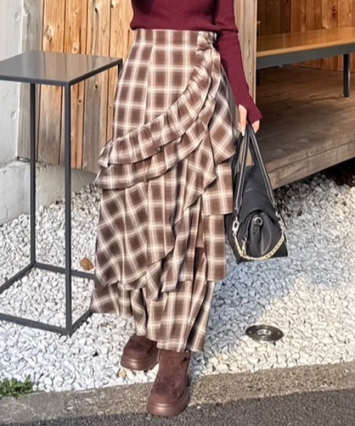rienda（リエンダ）の「マルチチェックラッフルロングハイウエストスカート 秋服（スカート・レディース・ブラウン系その他・SMALL/MEDIUM）」の14枚目の写真