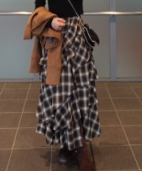rienda（リエンダ）の「マルチチェックラッフルロングハイウエストスカート 秋服（スカート・レディース・ブラウン系その他・SMALL/MEDIUM）」の16枚目の写真