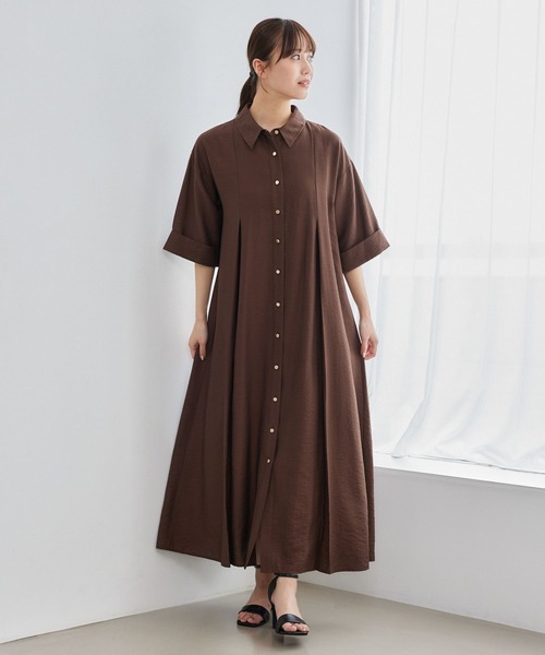 Andemiu(アンデミュウ)の「2WAYタック5分袖シャツワンピース582332(ワンピース・レディース・ベージュ/ブラウン/ブラック・FREE)」の10枚目の写真