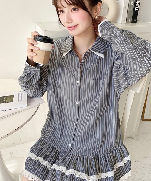 moment+（モーメントプラス）の「ダブルカラーレースフリルティアードシャツワンピース（シャツワンピース・レディース・チャコールグレー/ネイビー・M）」の5枚目の写真