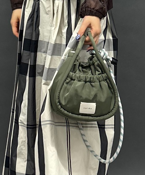 NICOLE white(ニコルホワイト)の「パラコードショルダーバッグ(ショルダーバッグ・レディース・カーキ/ベージュ/ブラック・FREE)」の3枚目の写真