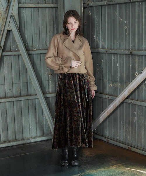 HARE（ハレ）の「スウェードショートトレンチコート(HARE)（トレンチコート・レディース・チャコールグレー/ベージュ/グレー・FREE）」の7枚目の写真