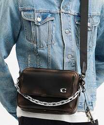 COACH（コーチ）の「チャーター フラップ クロスボディ バッグ 24・ラブド レザー（ショルダーバッグ・メンズ）」