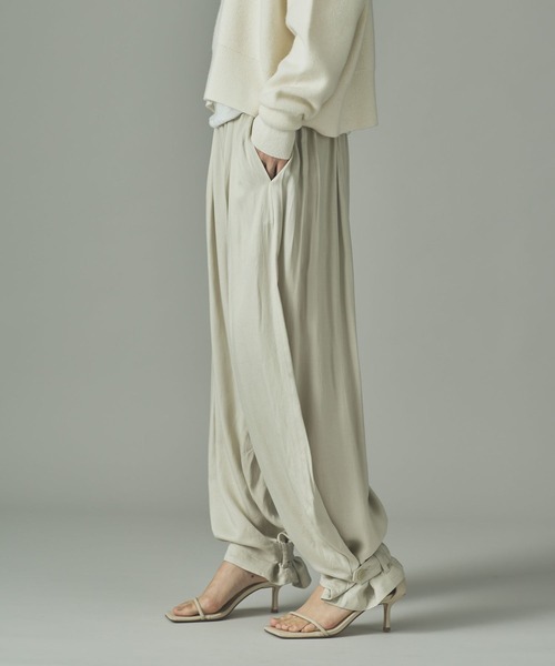 Curensology(カレンソロジー)/サテンタックパンツ（その他パンツ