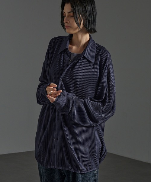 CIYOT（シヨウト）の「【CIYOT】オーバーサイズ プリーツ加工 ドレープ レギュラーカラーシャツ（シャツ/ブラウス・メンズ・チャコール/チェリーレッド/ダークネイビー/ライトグレー/ブルーグレー/ブラック・L/M）」の15枚目の写真