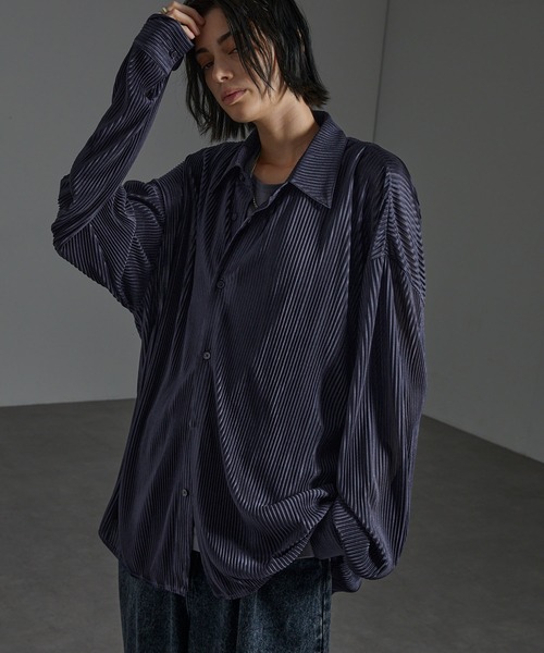 CIYOT（シヨウト）の「【CIYOT】オーバーサイズ プリーツ加工 ドレープ レギュラーカラーシャツ（シャツ/ブラウス・メンズ・チャコール/チェリーレッド/ダークネイビー/ライトグレー/ブルーグレー/ブラック・L/M）」の16枚目の写真