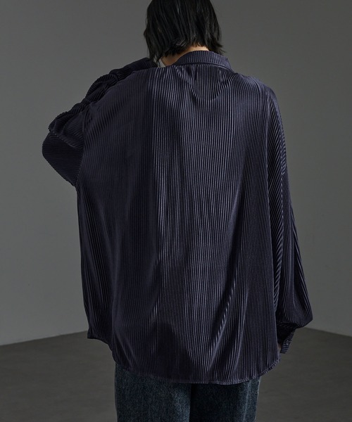 CIYOT（シヨウト）の「【CIYOT】オーバーサイズ プリーツ加工 ドレープ レギュラーカラーシャツ（シャツ/ブラウス・メンズ・チャコール/チェリーレッド/ダークネイビー/ライトグレー/ブルーグレー/ブラック・L/M）」の17枚目の写真