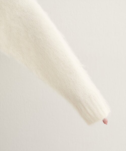 natural couture(ナチュラルクチュール)の「【WEB限定】シャギー起毛クルーネックニットプルオーバー(ニット/セーター・レディース・オフホワイト/ブルー/モカ/ラベンダー/イエロー/ピンク・FREE)」の17枚目の写真