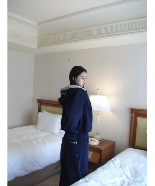 Compact lace zip hoodie / レース付きコンパクトジップフーディー