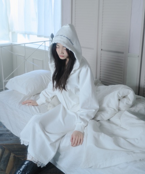 Compact lace zip hoodie / レース付きコンパクトジップ