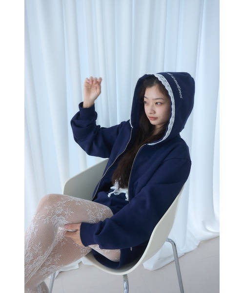 Compact lace zip hoodie / レース付きコンパクトジップフーディー