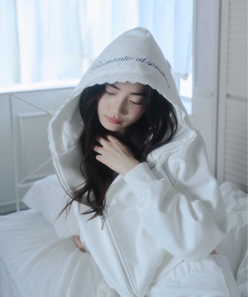 smyeon レース付きコンパクトジップフーディー smyeon 10/23(水) 12:00販売アイテム】 Compact lace zip hoodie
