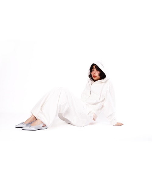 Smyeon（スミョン）の「Compact lace zip hoodie / レース付きコンパクトジップフーディー（パーカー・レディース・グレー/ネイビー/ブラウン/ホワイト/ライトブルー/ピンク/ホワイト×ブルー/ホワイト×ピンク・FREE）」の22枚目の写真