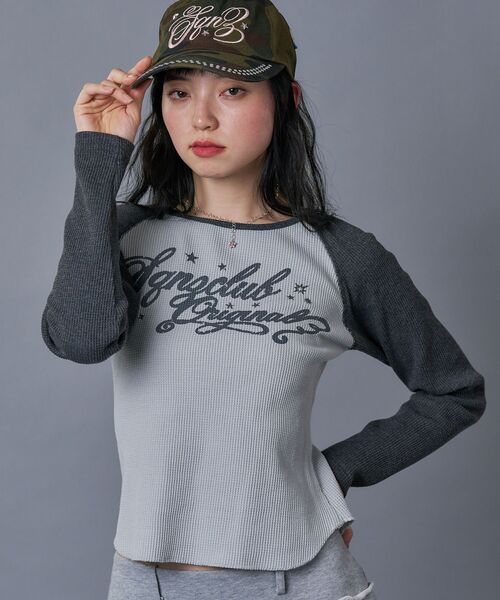 SEQUENZ(シークエンズ)の「※WEB限定 / エンジェルプリントサーマルロンT / sqnz angel thermal(Tシャツ/カットソー・レディース・ブラック/ネイビー/ワイン・FREE)」の10枚目の写真