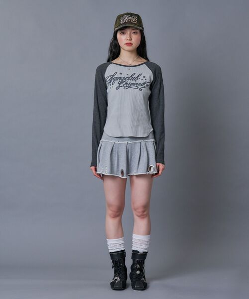 SEQUENZ(シークエンズ)の「※WEB限定 / エンジェルプリントサーマルロンT / sqnz angel thermal(Tシャツ/カットソー・レディース・ブラック/ネイビー/ワイン・FREE)」の7枚目の写真