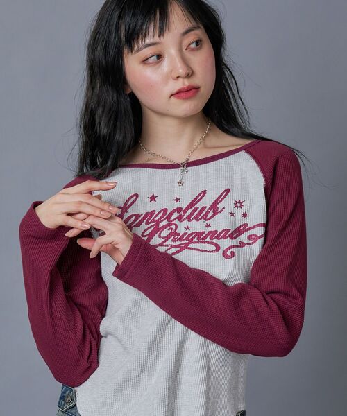 SEQUENZ(シークエンズ)の「※WEB限定 / エンジェルプリントサーマルロンT / sqnz angel thermal(Tシャツ/カットソー・レディース・ブラック/ネイビー/ワイン・FREE)」の17枚目の写真