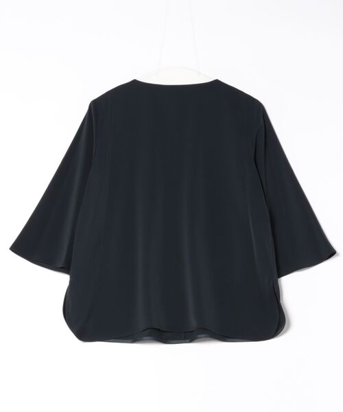 m.f.editorial（エムエフエディトリアル）の「【ストレッチ UVカット イージーケア】m.f.エディトリアル レディース ピンタック 7分袖プルオーバーブラウス（シャツ/ブラウス・レディース・ネイビー/ホワイト/ライトグレー/ダークウッド・MEDIUM/LARGE）」の6枚目の写真