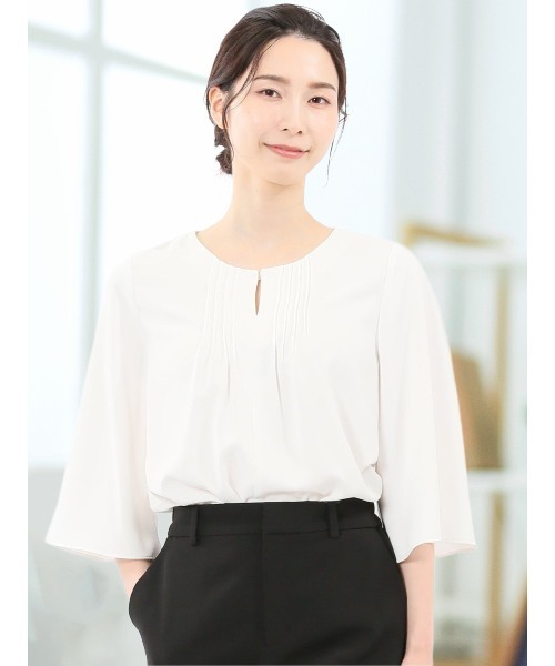 m.f.editorial（エムエフエディトリアル）の「【ストレッチ UVカット イージーケア】m.f.エディトリアル レディース ピンタック 7分袖プルオーバーブラウス（シャツ/ブラウス・レディース・ネイビー/ホワイト/ライトグレー/ダークウッド・MEDIUM/LARGE）」の2枚目の写真