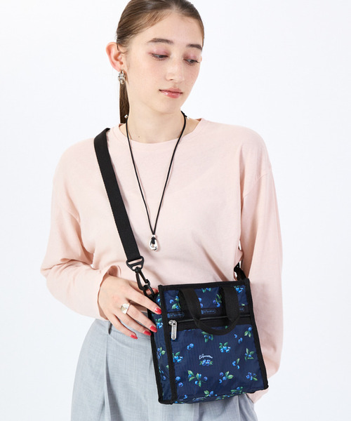LeSportsac(レスポートサック)の「MINI N/S TOTE ベリーベリー(ショルダーバッグ・レディース・ブルー・FREE)」の1枚目の写真