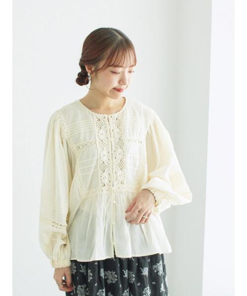 TSUHARU by Samansa Mos2(ツハルバイサマンサモスモス)の「切替レース貼り前開きブラウス(シャツ/ブラウス・レディース・キナリ/ブラック/イエロー・F)」の5枚目の写真