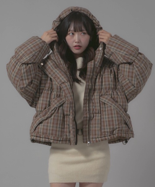 Chick（チック）の「Short-Length Check Design Blouson/短丈 チェックデザイン ダウンジャケット（ダウンジャケット/コート・レディース・ブラウン/ブラック・FREE）」の2枚目の写真