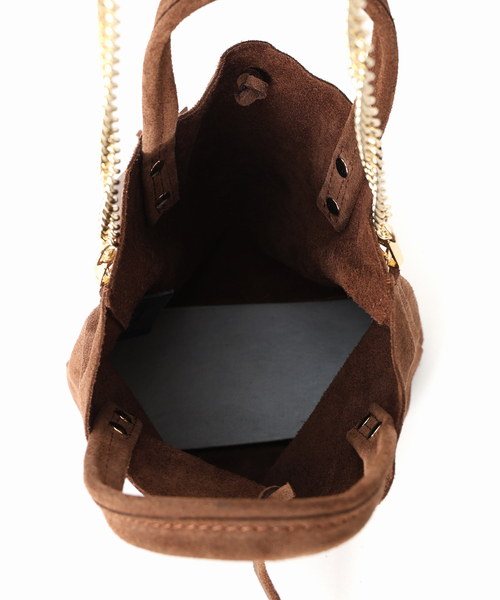 AULENTTI（オウレンティ）の「【AULENTTI/オウレンティ】チェーンストラップ スウェード TOTEBAG（トートバッグ・レディース・キャメル/ブラウン・FREE）」の11枚目の写真