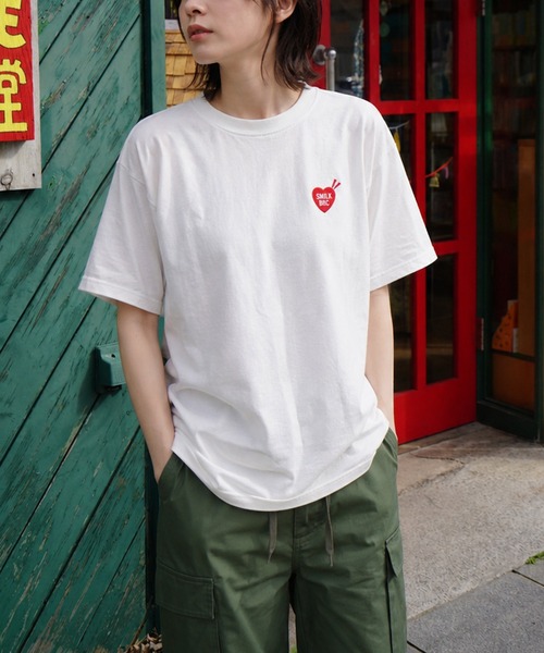 ZIP FIVE(ジップファイブ)の「高密度編み 綿100% ワンポイントハート刺繍 2タイプ ハーフスリーブTシャツ(Tシャツ/カットソー・メンズ・ホワイト×ブルー/ホワイト系その他/ブラック×ホワイト/ホワイト×レッド/ブラック系その他/ホワイト系その他2・MEDIUM/LARGE)」の13枚目の写真