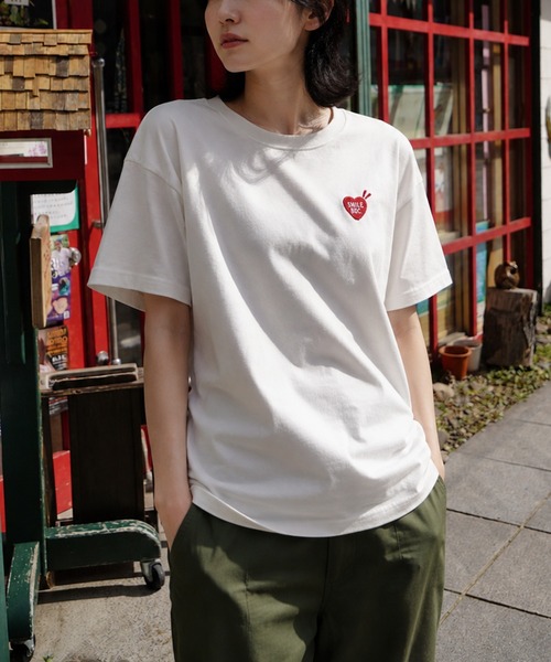 ZIP FIVE(ジップファイブ)の「高密度編み 綿100% ワンポイントハート刺繍 2タイプ ハーフスリーブTシャツ(Tシャツ/カットソー・メンズ・ホワイト×ブルー/ホワイト系その他/ブラック×ホワイト/ホワイト×レッド/ブラック系その他/ホワイト系その他2・MEDIUM/LARGE)」の12枚目の写真