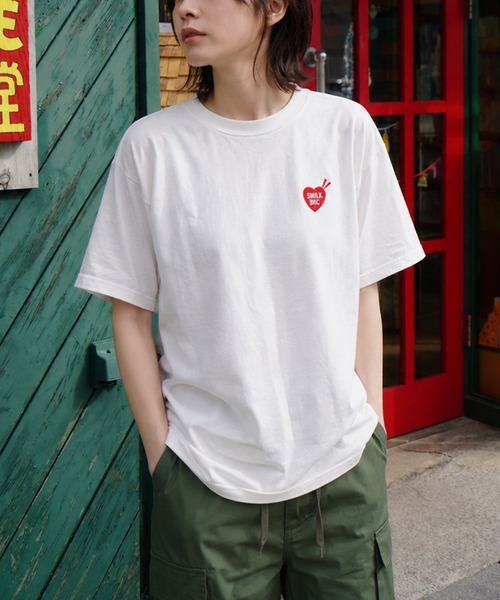 ZIP FIVE(ジップファイブ)の「高密度編み 綿100% ワンポイントハート刺繍 2タイプ ハーフスリーブTシャツ(Tシャツ/カットソー・メンズ・ホワイト×ブルー/ホワイト系その他/ブラック×ホワイト/ホワイト×レッド/ブラック系その他/ホワイト系その他2・MEDIUM/LARGE)」の10枚目の写真