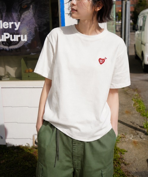 ZIP FIVE(ジップファイブ)の「高密度編み 綿100% ワンポイントハート刺繍 2タイプ ハーフスリーブTシャツ(Tシャツ/カットソー・メンズ・ホワイト×ブルー/ホワイト系その他/ブラック×ホワイト/ホワイト×レッド/ブラック系その他/ホワイト系その他2・MEDIUM/LARGE)」の9枚目の写真