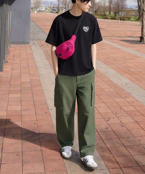 ZIP FIVE(ジップファイブ)の「高密度編み 綿100% ワンポイントハート刺繍 2タイプ ハーフスリーブTシャツ(Tシャツ/カットソー・メンズ・ホワイト×ブルー/ホワイト系その他/ブラック×ホワイト/ホワイト×レッド/ブラック系その他/ホワイト系その他2・MEDIUM/LARGE)」の16枚目の写真
