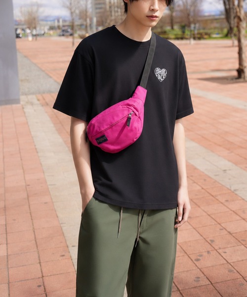 ZIP FIVE(ジップファイブ)の「高密度編み 綿100% ワンポイントハート刺繍 2タイプ ハーフスリーブTシャツ(Tシャツ/カットソー・メンズ・ホワイト×ブルー/ホワイト系その他/ブラック×ホワイト/ホワイト×レッド/ブラック系その他/ホワイト系その他2・MEDIUM/LARGE)」の15枚目の写真