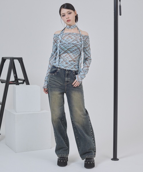 ENVYM（アンビー）の「スタッズポイントルーズデニム（デニムパンツ・レディース・ブルー・SMALL/MEDIUM）」の12枚目の写真