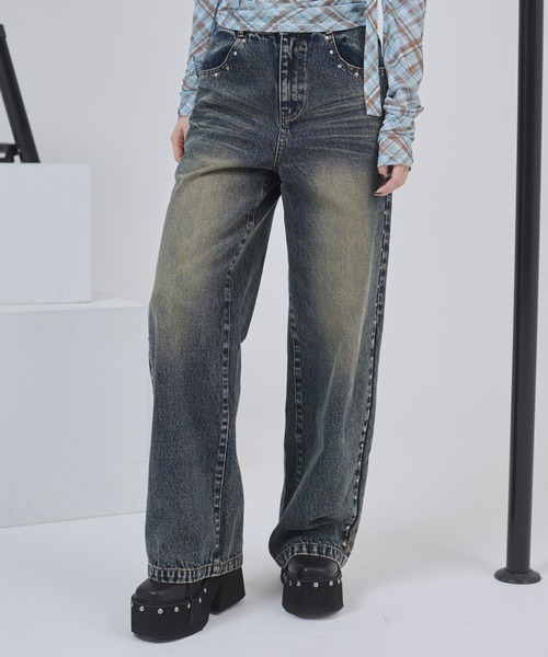 ENVYM（アンビー）の「スタッズポイントルーズデニム（デニムパンツ・レディース・ブルー・SMALL/MEDIUM）」の11枚目の写真