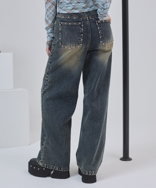 ENVYM（アンビー）の「スタッズポイントルーズデニム（デニムパンツ・レディース・ブルー・SMALL/MEDIUM）」の6枚目の写真