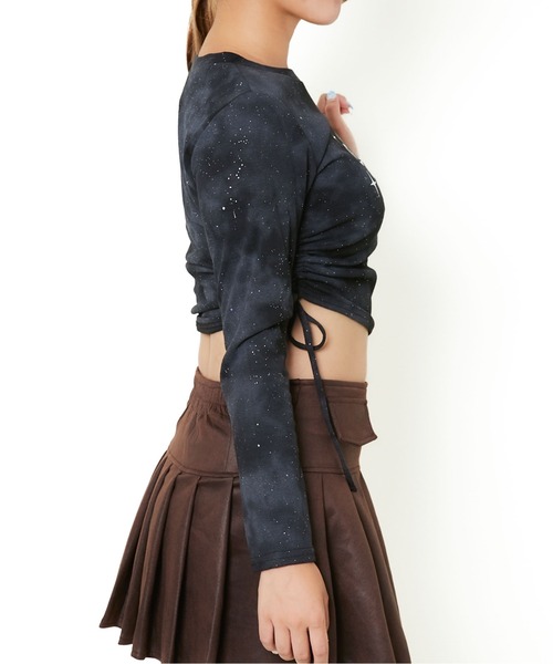 GORGE(ゴージ)の「《ムラ染めラメ×ドロスト裾》レディース 長袖カットソー ロゴプリント ストリート風 春秋冬(Tシャツ/カットソー・レディース・チャコール/ライトグレー/ブラック・F)」の6枚目の写真