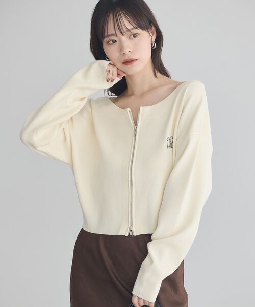 earth music&ecology(アースミュージックアンドエコロジー)の「ダブルジップロゴニットプルオーバー(スウェット・レディース・アイボリー/ネイビー/ボルドー・FREE)」の13枚目の写真