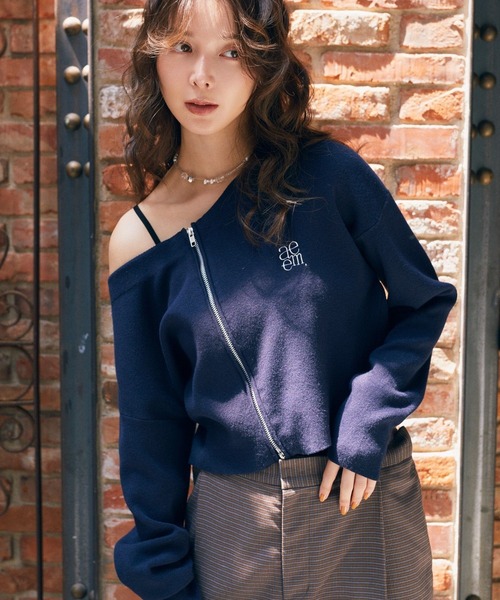 earth music&ecology(アースミュージックアンドエコロジー)の「ダブルジップロゴニットプルオーバー(スウェット・レディース・アイボリー/ネイビー/ボルドー・FREE)」の3枚目の写真