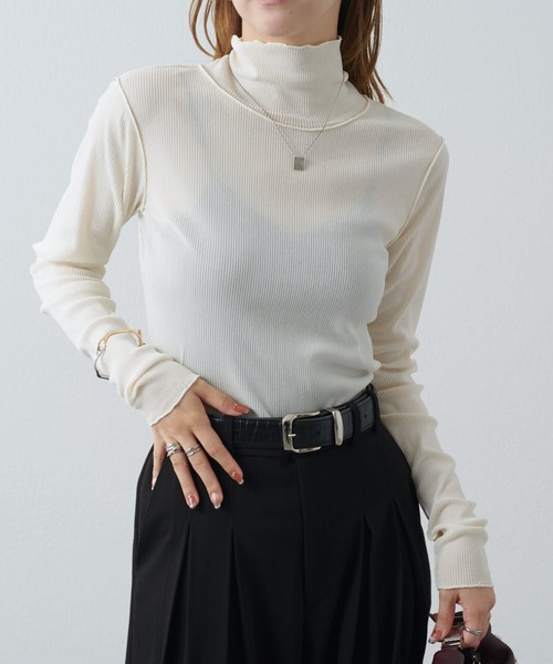 Lui's(ルイス)の「チュールベロアリブシアーメローデザインタートルトップス(Tシャツ/カットソー・レディース・ブラック/カーキ/グレー/オフホワイト・FREE)」の2枚目の写真