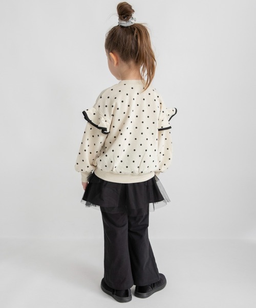 BRANSHES（ブランシェス）の「肩フリルトレーナー（スウェット・キッズ・アイボリー/サックスブルー/ブラック/ラベンダー・90/80/100/140/130/150/120/110）」の11枚目の写真