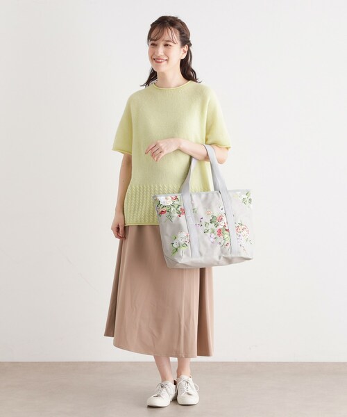 LAURA ASHLEY(ローラアシュレイ)の「ローズモア柄 トートバッグ M(トートバッグ・レディース・ブルー系その他2/グレー系・00)」の9枚目の写真