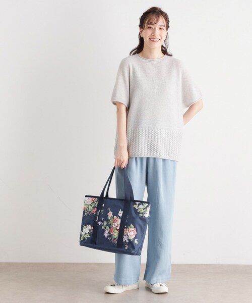 LAURA ASHLEY(ローラアシュレイ)の「ローズモア柄 トートバッグ M(トートバッグ・レディース・ブルー系その他2/グレー系・00)」の11枚目の写真